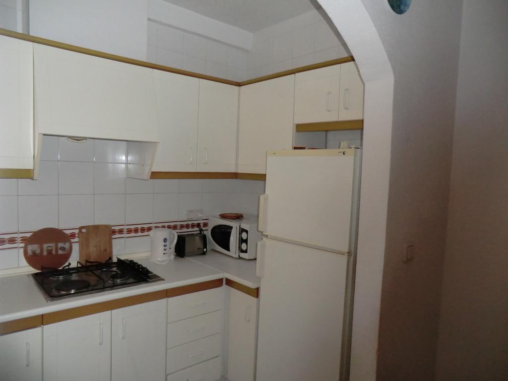 Casas Holiday - Playa Del Cura 2 تورّيفيِخا الغرفة الصورة
